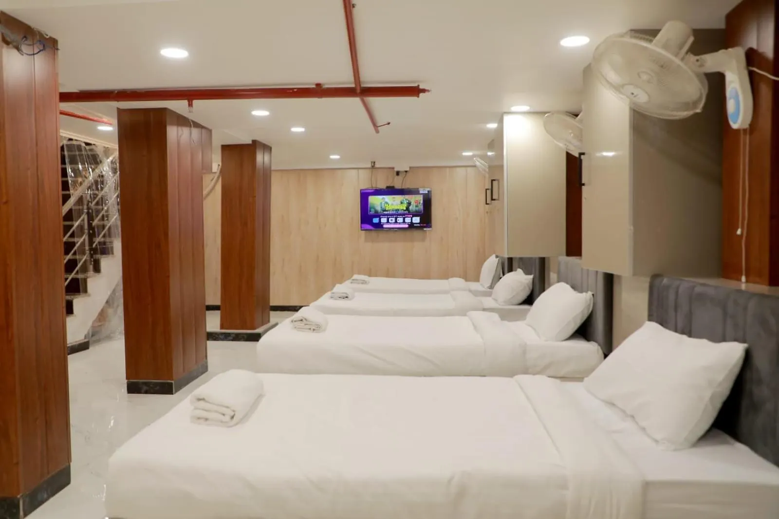 ***  Hotel Divyanshi Inn Varanasi India
