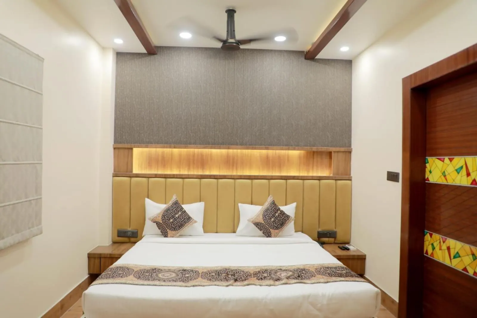 Hotel Divyanshi Inn Varanasi