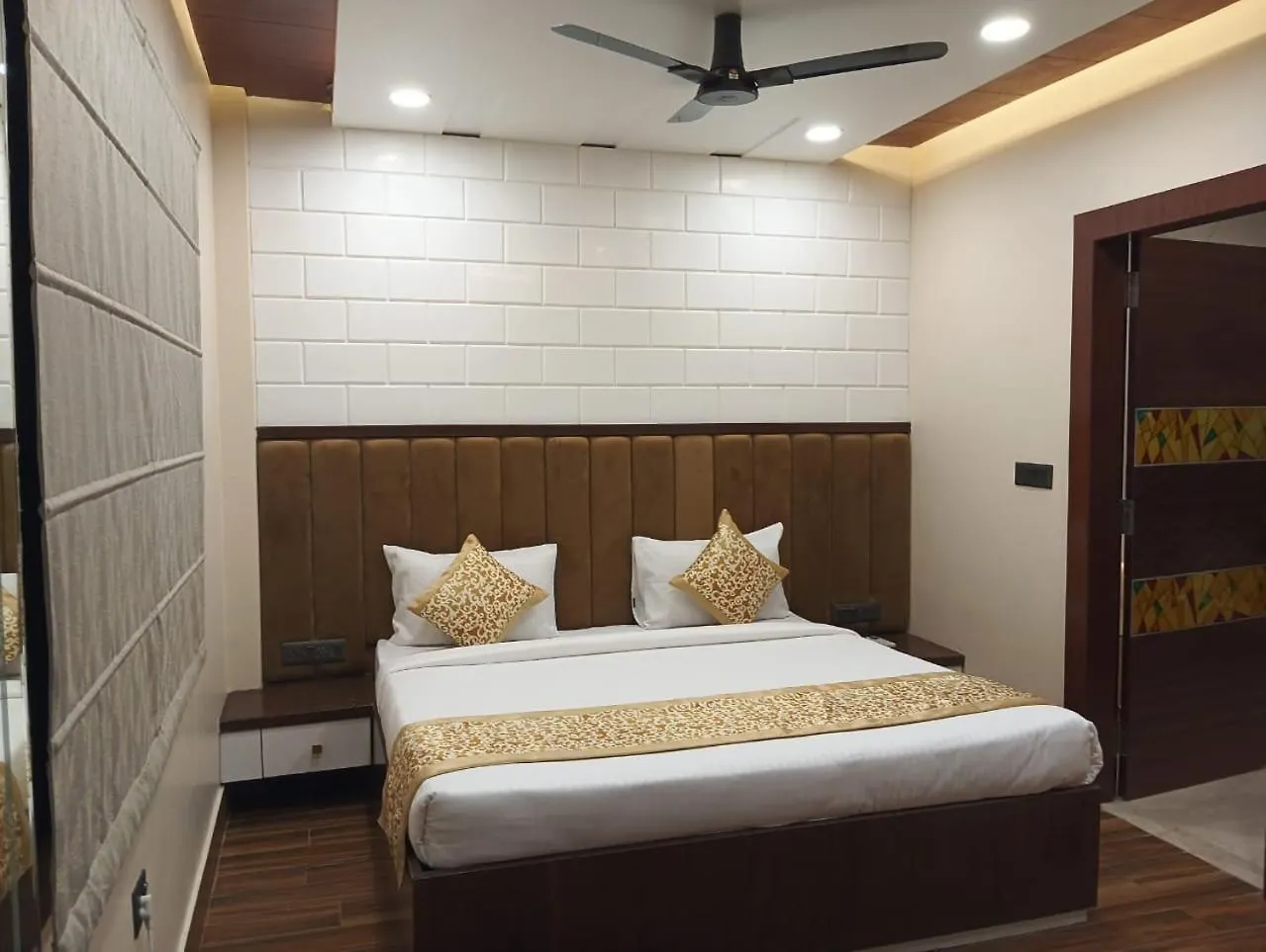 Hotel Divyanshi Inn Varanasi